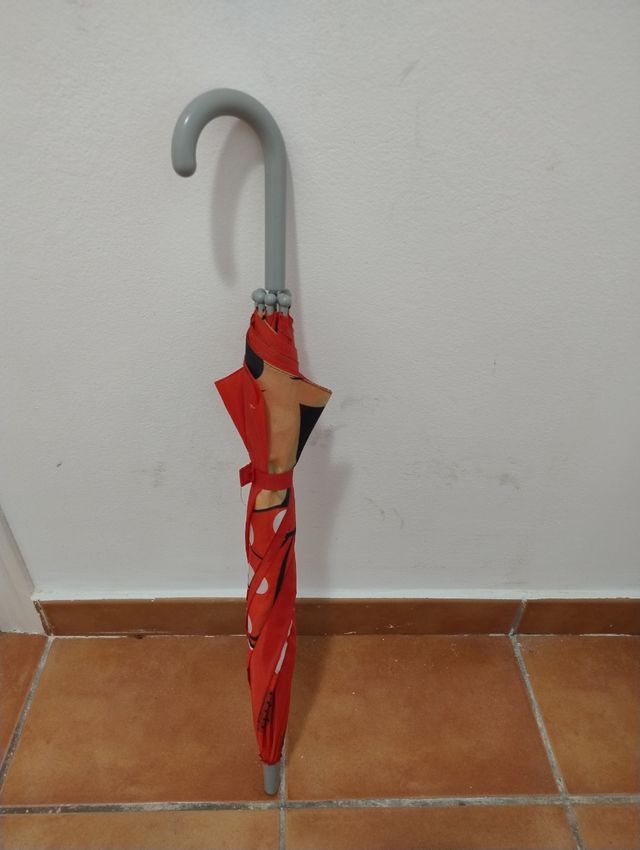 Paraguas Minnie Mouse rojo