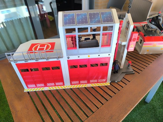 Playmobil Bomberos: Camión, Parque, Helipuerto