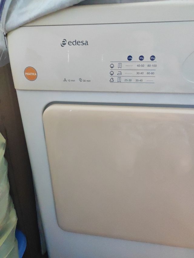 Secadora Edesa practica