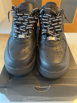 Nike Air Force 1 Supreme negras 46
