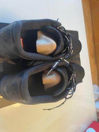 Nike Air Force 1 Supreme negras 46