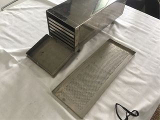 Mobili antichi per strumenti chirurgici