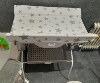 Cambiador bebé con bañera
