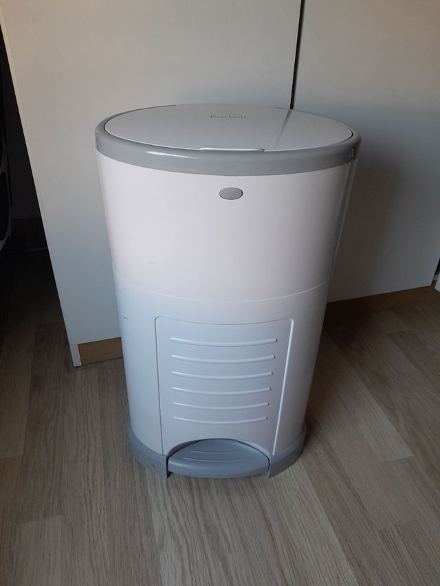 Papelera pañales Korbell. Regalo bolsas de recarga