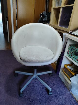 Silla giratoria Ikea blanca