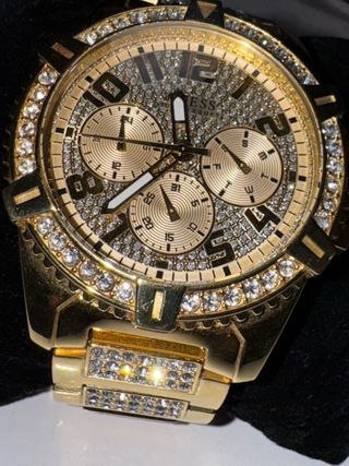 Reloj Guess dorado nuevo