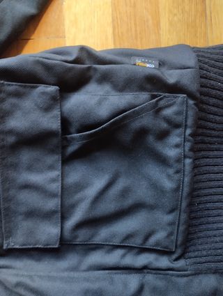 Abrigo Carhartt negro talla L