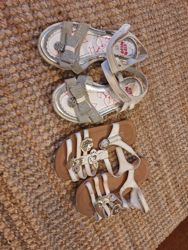 17 pares calzado niña