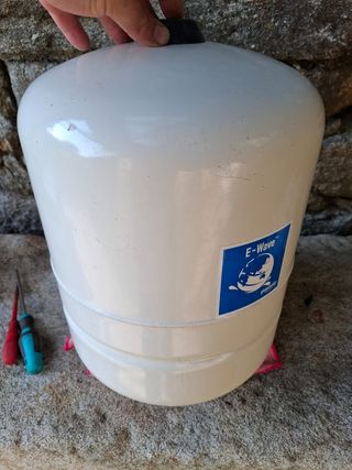 Hidroesfera presión 24l se sustituyo por una de 60