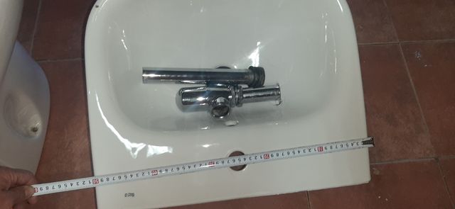 Lavabo y bidé antiguos