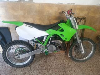 Kawasaki KX 250 2001: Piezas