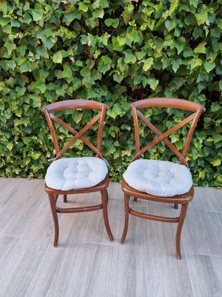 2 Sillas antiguas estilo Thonet (madera)