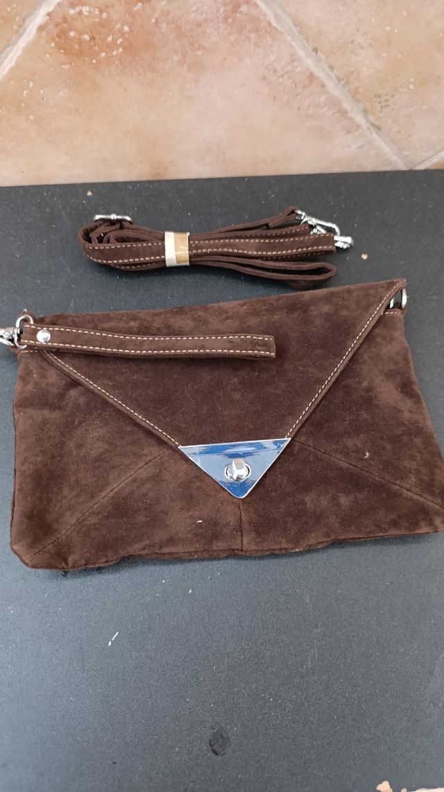 Bolso marrón de ante