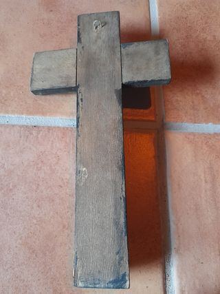 Crucifijo antiguo madera