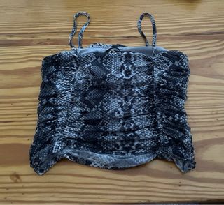 Blusa serpiente gris-negro