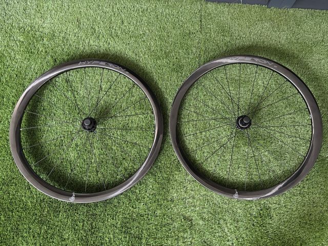 Ruedas carbono Campagnolo Hyperon