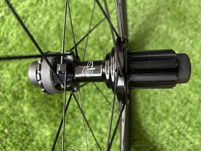 Ruedas carbono Campagnolo Hyperon