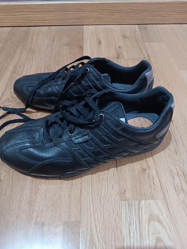 Zapatillas Geox negras talla 42! 280mm