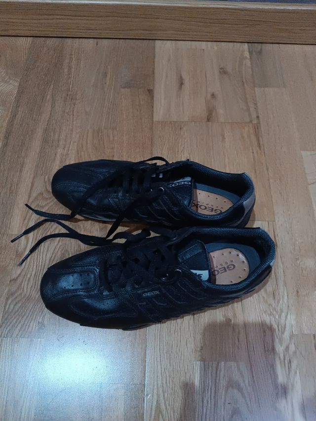 Zapatillas Geox negras talla 42! 280mm