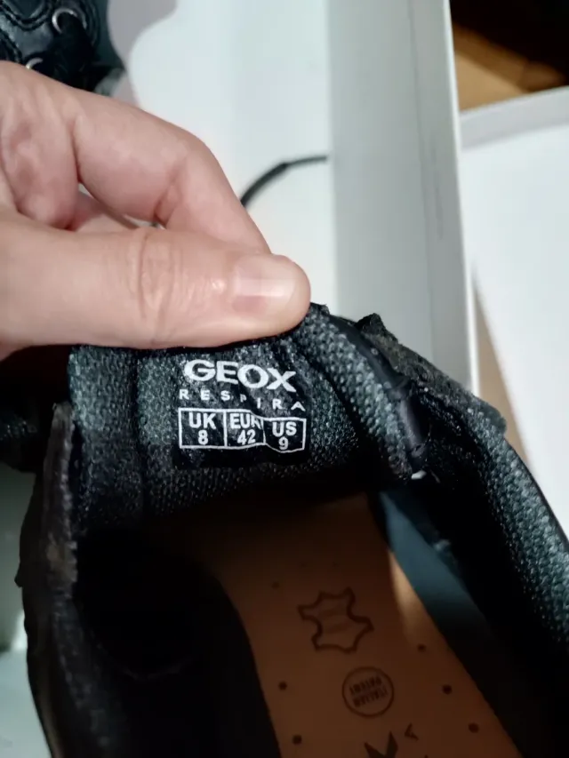 Zapatillas Geox negras talla 42! 280mm
