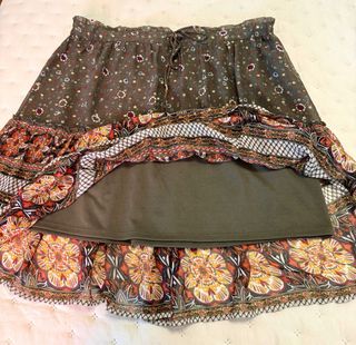 Falda acampanada XXL Vero moda. Moda Boho.