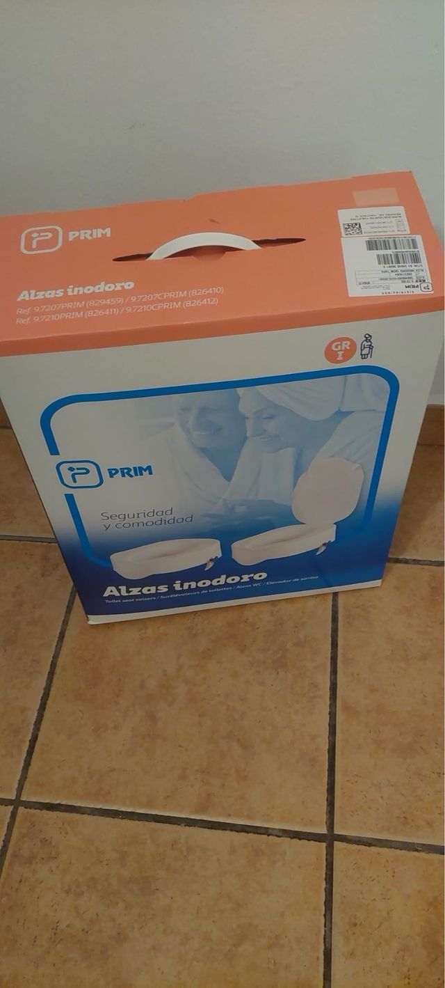 Alza inodoro PRIM con tapa