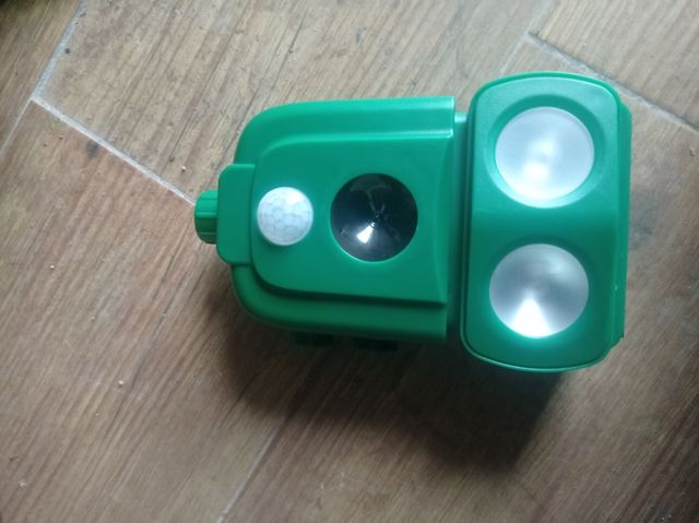 Repelente de animales solar