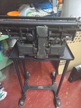 Máquina escribir Hispano Olivetti