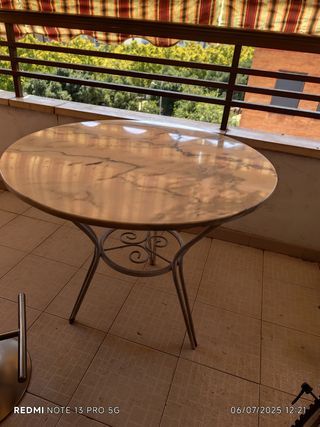 Mesa redonda mármol terraza