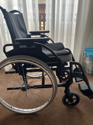silla de ruedas en perfecto estado ancho de 55cm