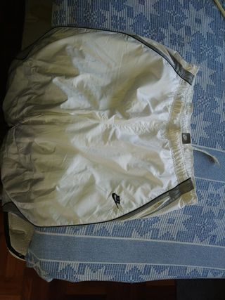 Pantalón chándal Nike blanco