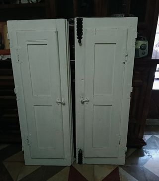 2 Ventanas Antiguas de Madera