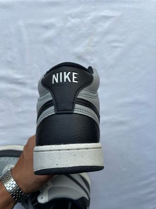 Nike Court Vision Low Grigio 40