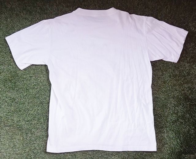 Camiseta Blanca NUEVA T.M 47x62cm
