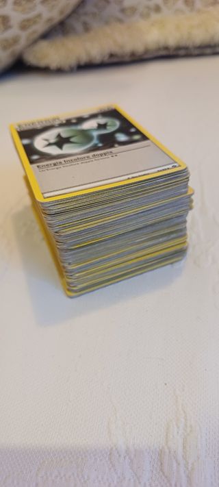 Carte Pokemon - Gioco di Carte Collezionabili