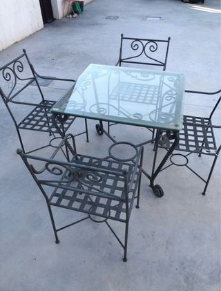 Mesa jardín forja negra + 4 sillas