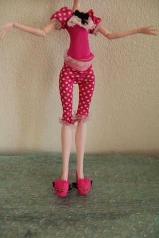 Monster High Draculaura Dead Tired