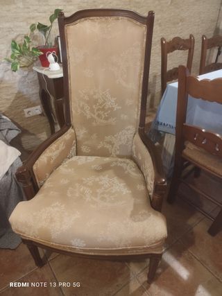 2 Sillones antiguos de madera