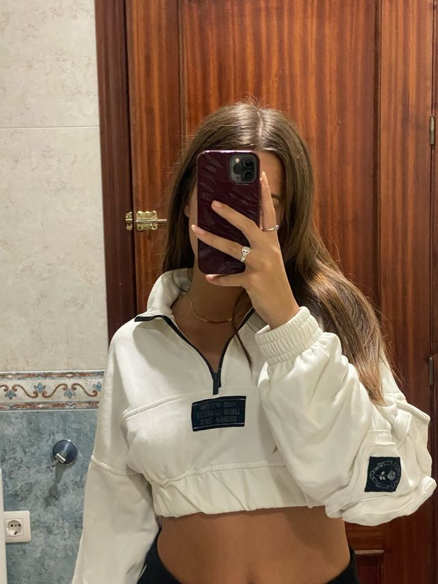 Sudadera blanca corta