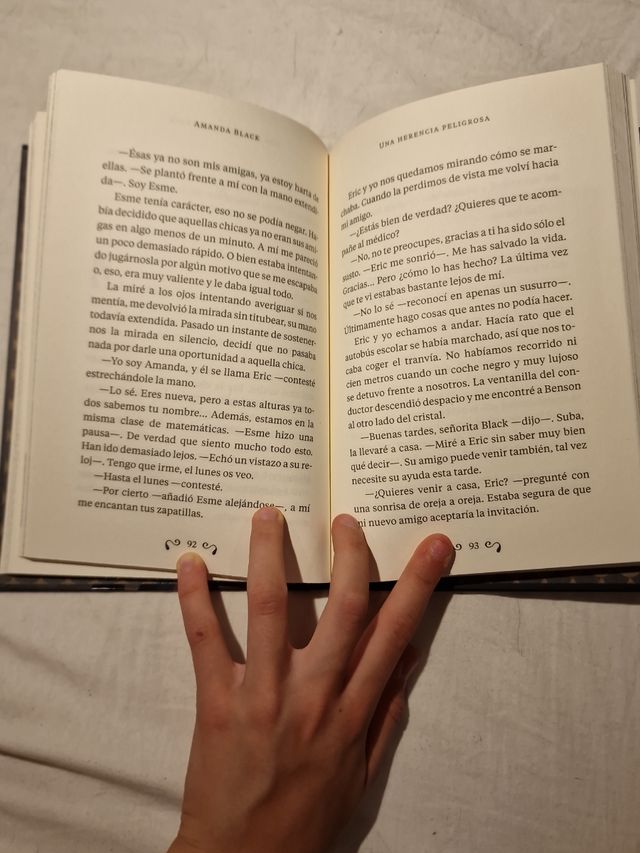 Una herencia peligrosa / A Dangerous Legacy (AM...