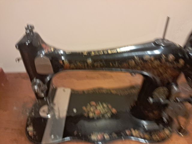 Máquina Coser Singer Antigua de Madera
