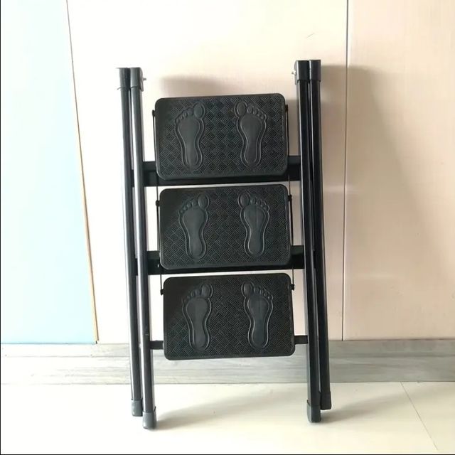 Escalera 3 peldaños plegable