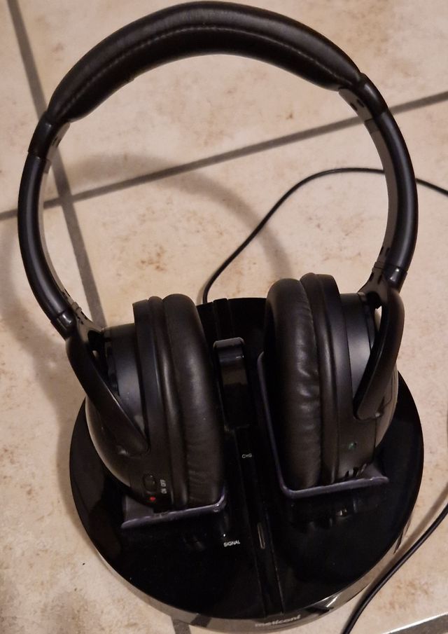 Cuffie Wireless con Base Ricarica