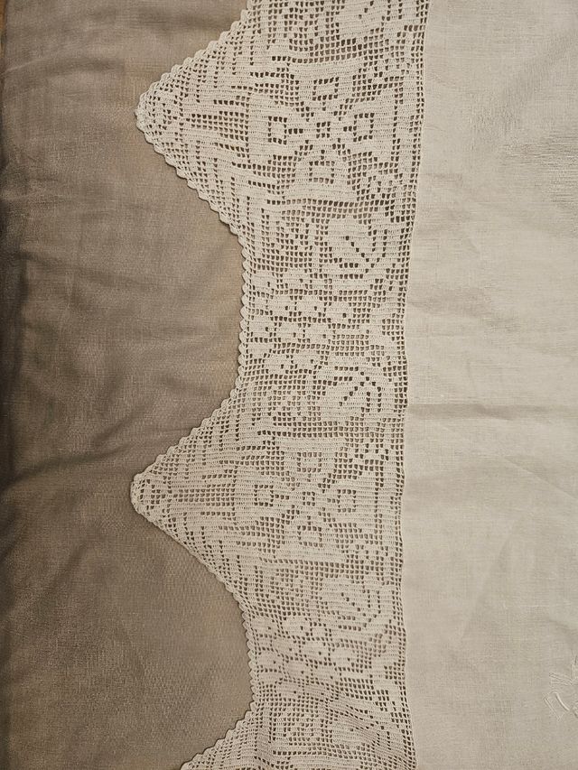 Humeral. Paño comunión: bordado hilo paño hombros.