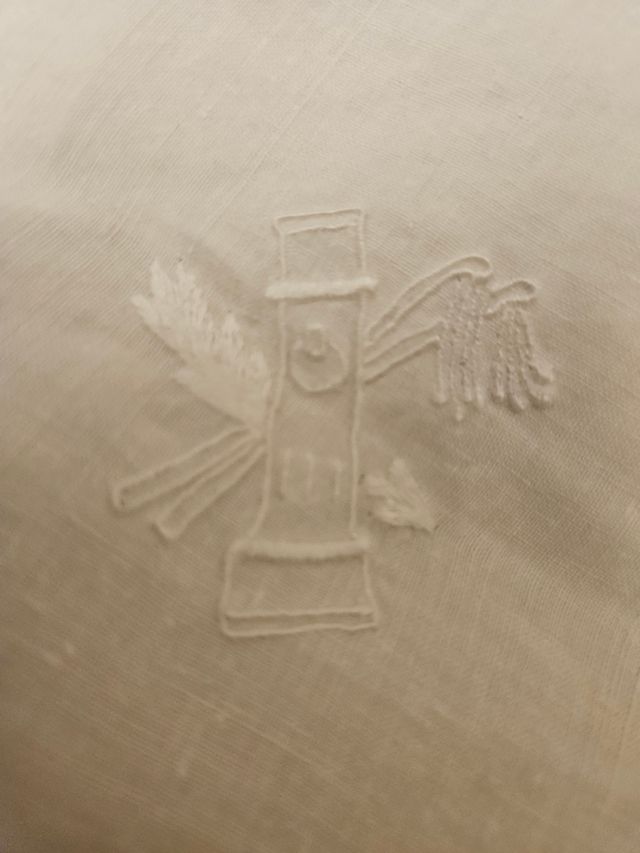 Humeral. Paño comunión: bordado hilo paño hombros.