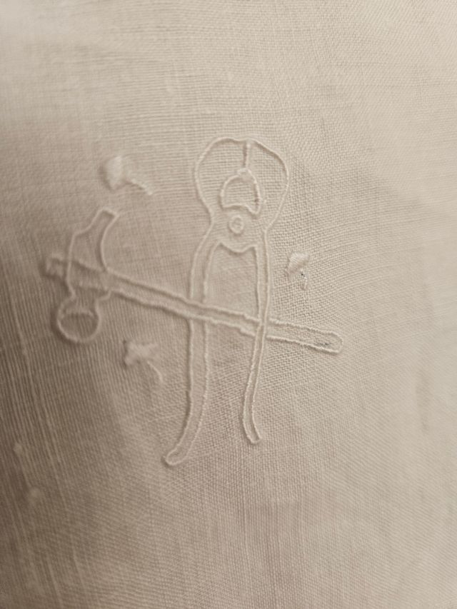 Humeral. Paño comunión: bordado hilo paño hombros.