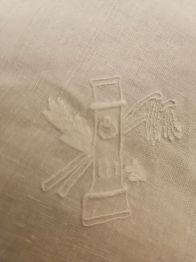 Humeral. Paño comunión: bordado hilo paño hombros.