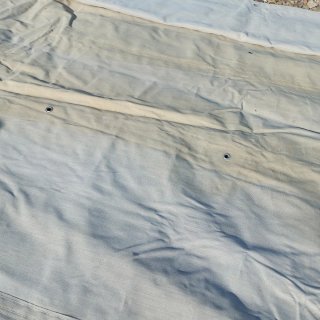 Toldo beige de tela