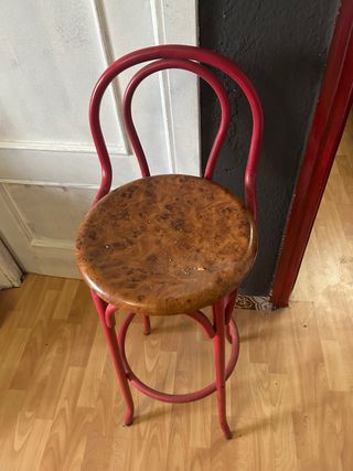 Taburete vintage rojo
