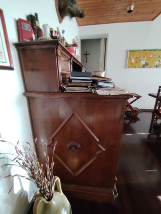 Tavolo legno massello + 8 sedie
